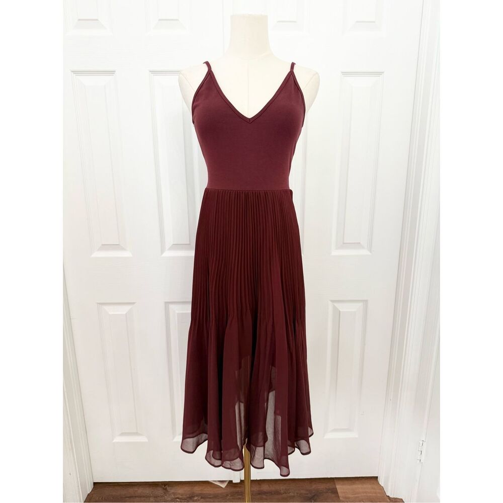 Wilfred Aritzia Daphnee Dancer Burgundy Accordion Bodysuit Pleated Midi Dress S